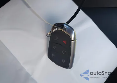 2015 Cadillac Escalade Luxury z USA, uszkodzony, nr VIN 1GYS3BKJ2FR227013